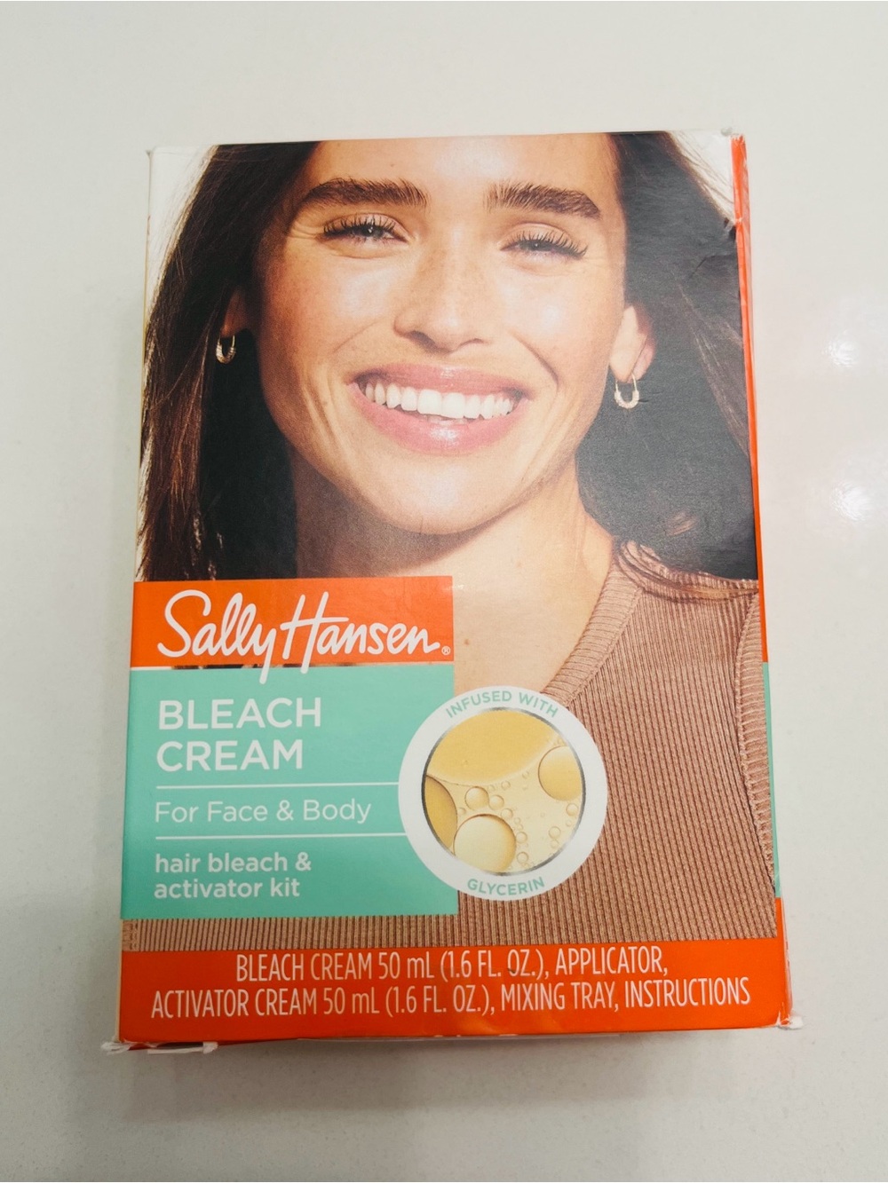 Sally Hansen Bleach Cream For Face & Body, Vegan Formula, All Skin Types
